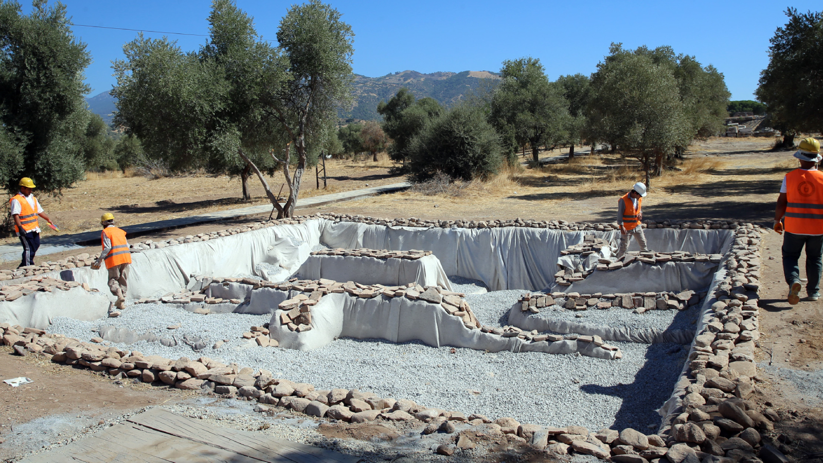 Tralleis’te antik çağlardaki “toprak zenginlerinin villaları” gün yüzüne çıkarılıyor