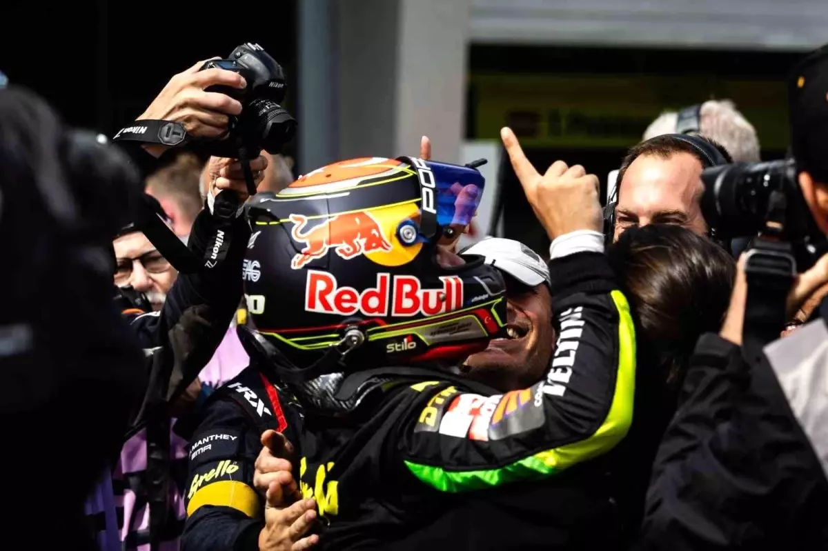 Ayhancan Güven DTM’de Şampiyon Oldu