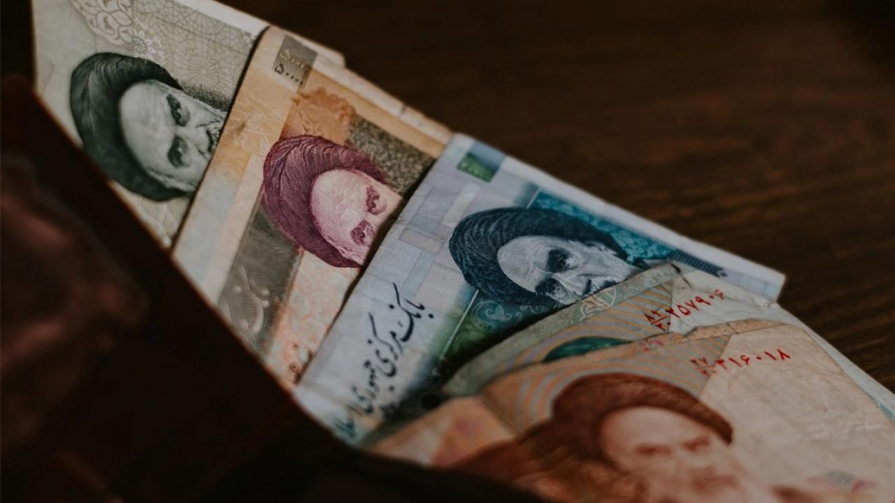 Ortadoğu ülkesinden radikal karar! Para biriminden dört sıfırı atıyor!