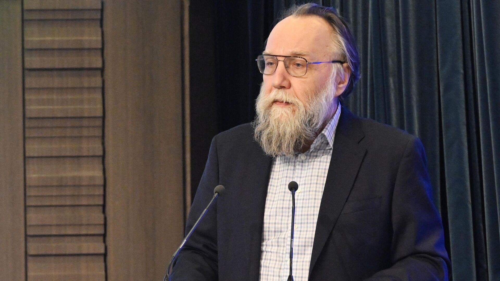 Rus siyaset uzmanı Dugin: Trump yanlış bir izlenime sahip