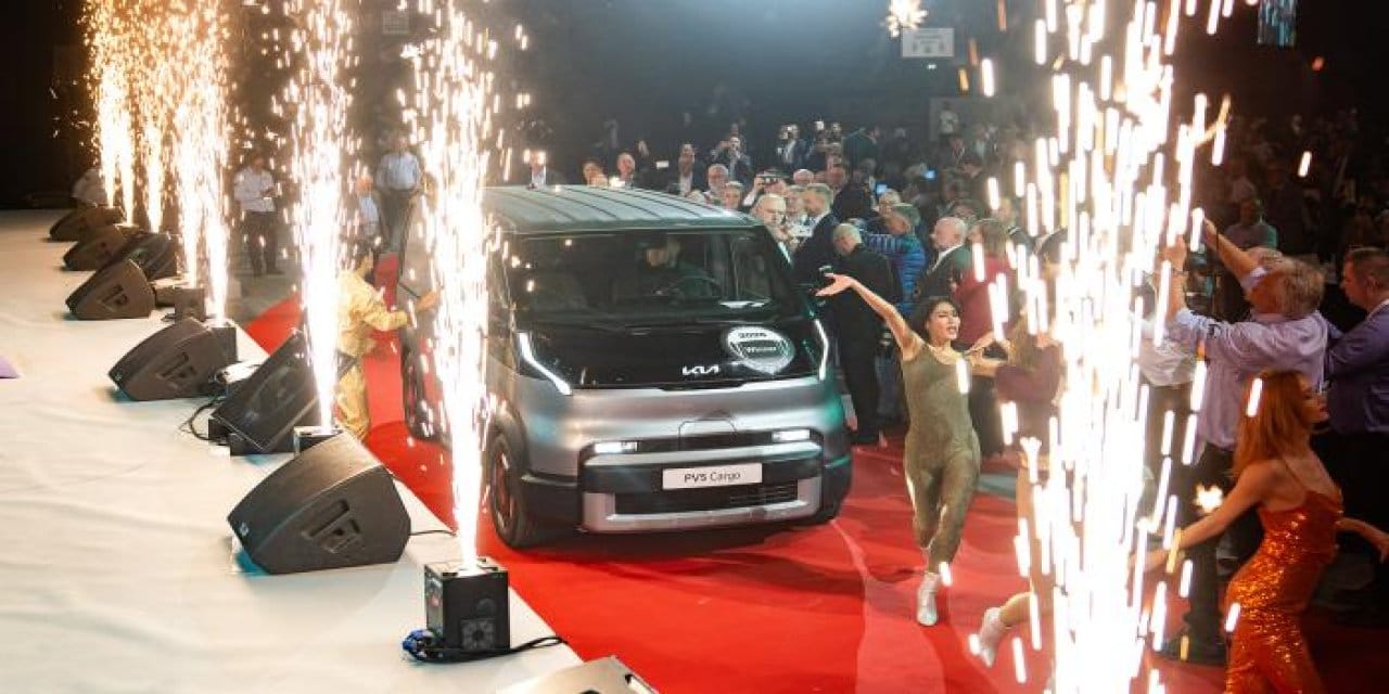 2026’nın uluslararası yılın minibüsü kahve molasına bile gerek duymuyor