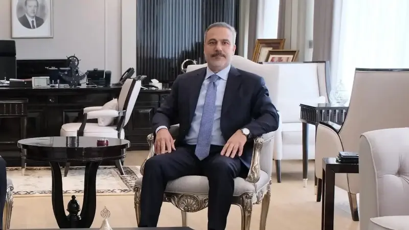 Dışişleri Bakanı Fidan Libya Ulusal Ordusu Genel Komutan Yardımcısı Orgeneral Hafter ile görüştü