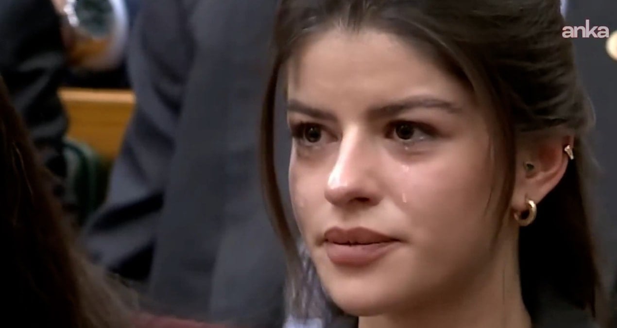 Özgür Özel konuşurken Ayşe Tokyaz’ın ikizi gözyaşlarını tutamadı