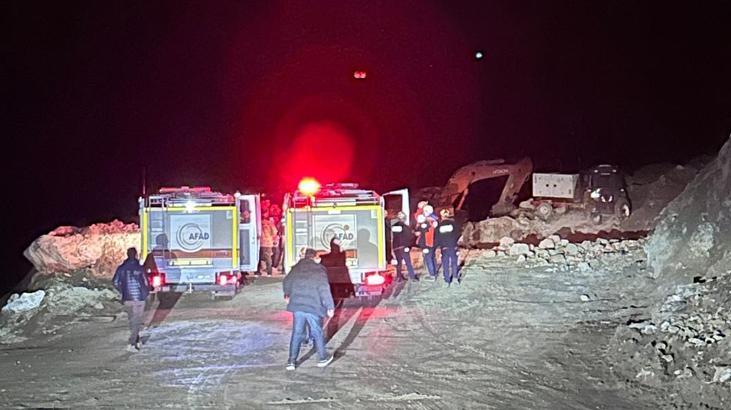 Sivas’ta demir madeni ocağında göçük! Şantiye müdürü toprak altında kaldı
