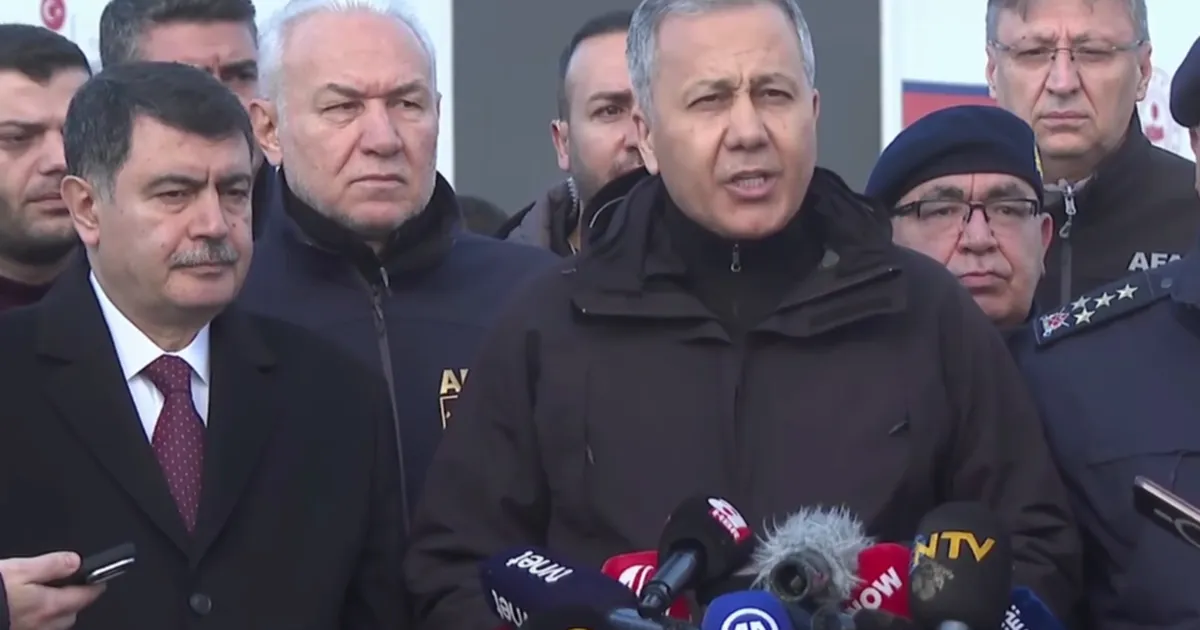 Bakan Yerlikaya olay yerinden açıkladı… Ses kayıt cihazı ve kara kutu çıkarıldı