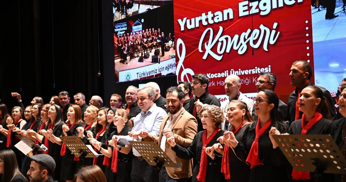 ‎Kocaeli Üniversitesi’nde Gençleşen Türkülerle yurttan ezgiler rüzgarı