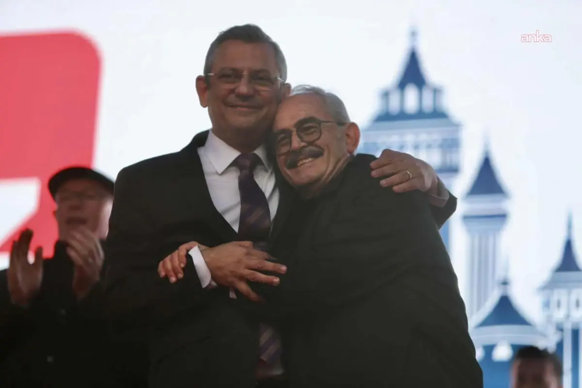 Prof. Dr. Yılmaz Büyükerşen Siyaseti Bıraktığını Açıkladı