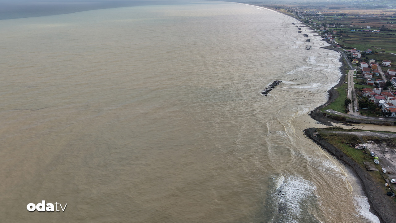 Samsun’da etkili yağış: Karadeniz renk kahverengiye büründü