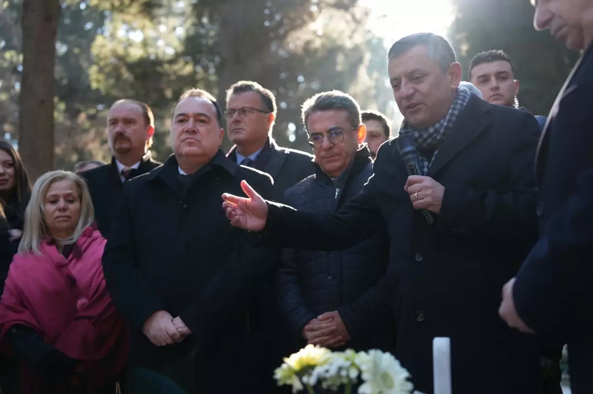 Özgür Özel Ekici’nin Mezarı Nı Ziyaret Etti