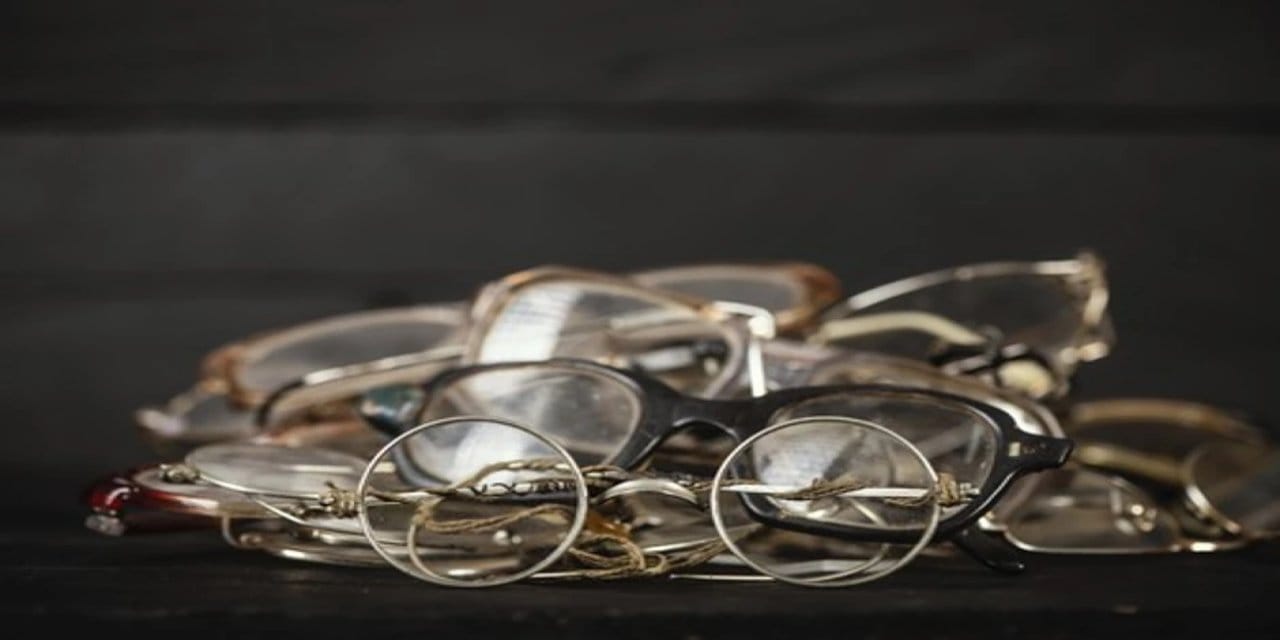 Eski Gözlüklerinizle Evinize Yeni Bir Soluk Getirin!