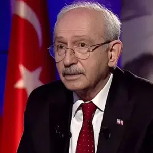 Merz’in Trump’a hediye ettiği forma Almanya’da tartışmalara yol açtı! Gerçekler sonradan gün yüzüne çıktı