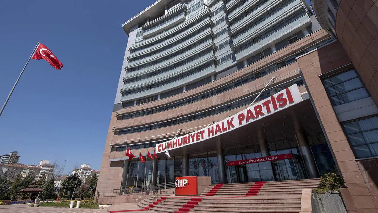 91 milletvekili istifa edip YENİ Parti’ye katılmıştı: İşte CHP’de kalan 44 vekil 91 milletvekili istifa edip yeni partiye katilmisti iste chpde kalan 44 vekil 5JUgqYjl