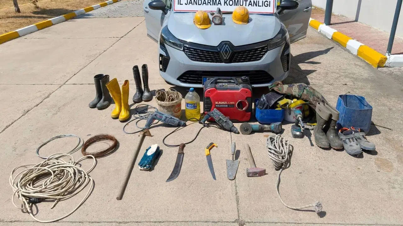 35 metrelik tünelde kaçak kazı yapan 5 şüpheli yakalandı Haber gorseli