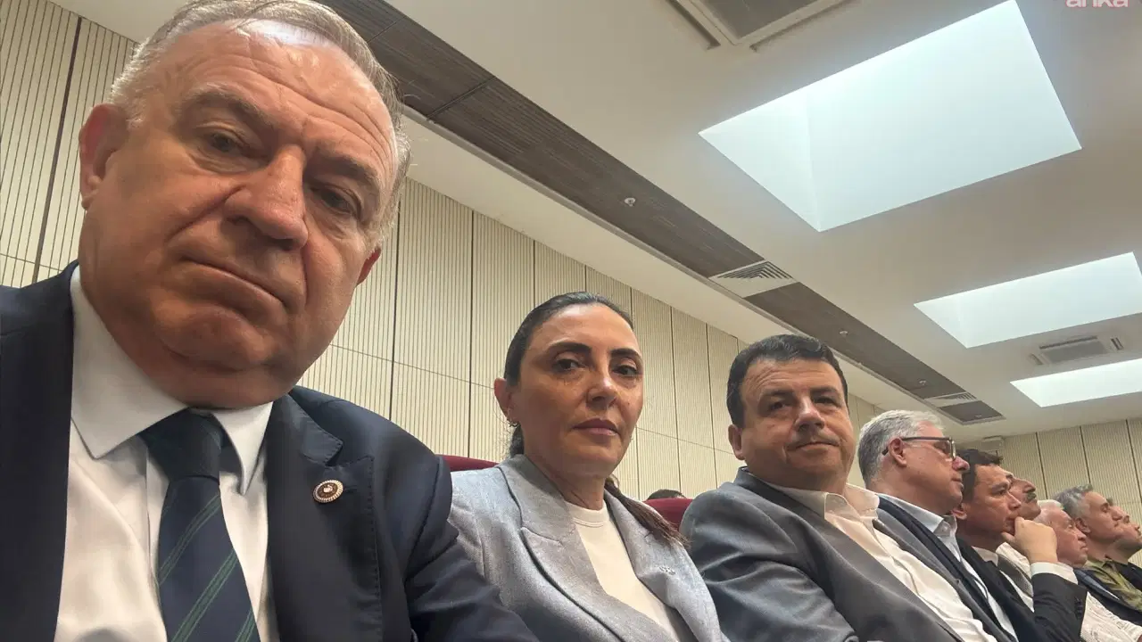 Mustafa bozbey hakim karsisinda chpli zeybek ne yaparlarsa yapsinlar boyun egmeyecegiz NGL2CzDU